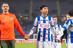 Báo Hà Lan phủ nhận thông tin Văn Hậu sớm rời Heerenveen
