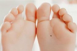 Tướng bàn chân giàu có, 3 đời tiêu không hết tiền
