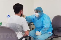 Người dân không nên tự ý sử dụng thuốc để điều trị COVID-19
