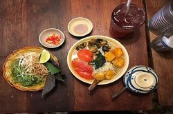 Mê ẩm thực và nét đẹp cổ xưa Hà Nội? Đây là những địa chỉ bạn cần ghé qua!