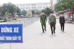 'Thức cho dân ngủ ngon' ở nơi cách ly tập trung phòng chống dịch bệnh Covid-19