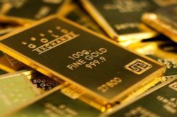Giá vàng vẫn tiếp đà giảm