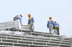 Hàng loạt hạng mục đường đua F1 Hà Nội được tháo dỡ sau khi hoãn đua