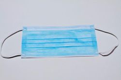 Chuyên gia y tế bày cách tiệt trùng khẩu trang để tái sử dụng chống COVID-19
