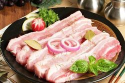 Sườn, thịt lợn có những dấu hiệu này chớ có ăn kẻo 'ân hận mấy cũng muộn'