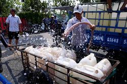 Cả nước chung tay hướng về đồng bào vùng hạn, mặn ở ĐBSCL