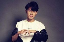 Jack xóa hết hình chụp chung với K-ICM khi được yêu cầu đưa ra bằng chứng bị bóc lột