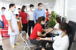 Chương trình hiến máu tình nguyện: Trái tim người đưa đò