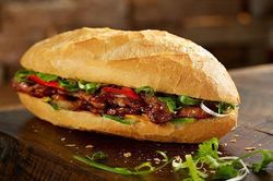 Bánh mì Việt Nam - Món ăn đường phố được thế giới gọi tên