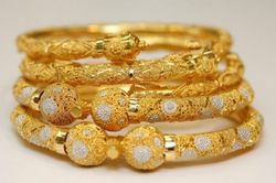 Giá vàng SJC vượt 47 triệu đồng/lượng