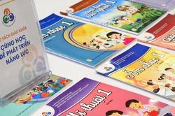 Bộ SGK lớp 1 mới có tăng giá?