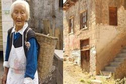 Thuê căn nhà thử lòng bạn gái, vừa thấy mẹ tôi mặc cái áo rách thì hành động của em khiến tôi khóc hận