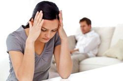 Tôi có nên bán nhà cho chồng trả nợ 'xã hội đen'?