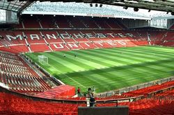 Tin bóng đá MU 26/3: MU sắp lỗ nặng vì Covid-19. Vụ Jadon Sancho nguy cơ đổ bể