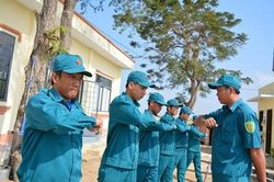 Vừa huấn luyện, vừa lao động sản xuất