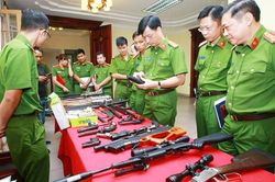 Mở cao điểm xử lý vi phạm mua bán vũ khí, vật liệu nổ