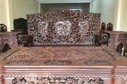 6 tỉ đồng bộ ghế tứ linh hàng hiếm, đại gia cất kho 30 năm không bán