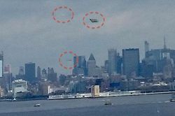Mỹ: Hoang mang khi thấy UFO 'lượn' gần tượng Nữ thần Tự do