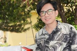 Đan Trường tặng 35.000 khẩu trang, nước rửa tay cho các khu cách ly