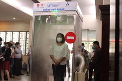Dùng công nghệ Việt khử khuẩn thời COVID-19