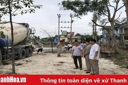 Trưởng ban công tác mặt trận gương mẫu, tận tụy