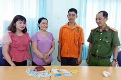 Giáo viên mầm non trả lại gần 10 triệu cho người đánh rơi