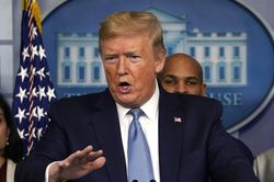 Tổng thống Trump tuyên bố tình trạng thảm họa tại bang Illinois