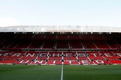 Man United cam kết hoàn tiền vé vào sân cho người hâm mộ