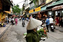 Nhịp sống Hà Nội những ngày cao điểm phòng, chống Covid-19