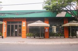 Hàng loạt cửa hàng, quán xá ở Đà Nẵng đóng cửa thực hiện 'lệnh giới nghiêm'