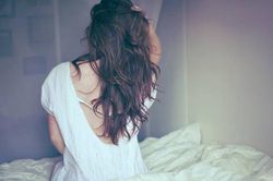 Tôi 'chết điếng' khi bắt gặp cảnh chồng trốn vợ ra ngoài vui vẻ với 'cô em kết nghĩa' lúc nửa đêm