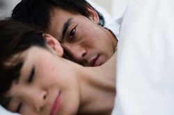 Mới đám cưới được 1 tuần, vợ đã tiết lộ bí mật khiến chồng 'lạnh người'