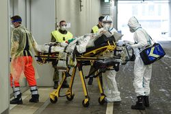 Ca nhiễm tại Tây Ban Nha vượt TQ, Tokyo có số ca nhiễm mới cao kỷ lục