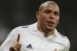 Ronaldo 'béo' chỉ cần 14 giây để chọc thủng lưới Atletico