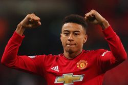 Pogba khen Lingard là 'cầu thủ lớn'