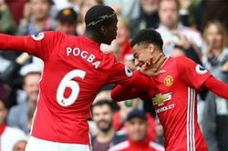Pogba bất ngờ 'tâng bốc' Lingard