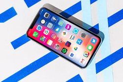 Chi tiết xấu xí và gây tranh cãi trên iPhone có thể được Apple đưa lên MacBook