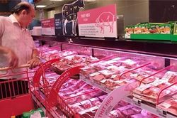 Giá thịt lợn tăng mạnh, vì sao?