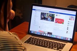 Mở quán ảo trên Facebook thời cách ly, ai ngờ đông khách đến mức phải tuyển thêm nhân viên