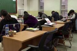 COVID-19 không làm giảm sự khắc nghiệt của gánh nặng thi cử tại Hàn Quốc