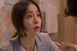 Chồng vừa mất được nửa năm, mẹ chồng bỗng gọi tôi vào đề nghị 1 chuyện 'động trời'