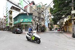 Bắc Bộ tiếp tục hạ nhiệt, đêm và sáng mưa lạnh