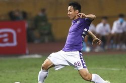 Cầu thủ V League tìm cách để thích ứng khi giải hoãn vì COVID-19