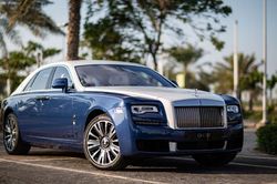 Ngắm nghệ thuật Hồi giáo trên xe siêu sang Rolls-Royce Ghost