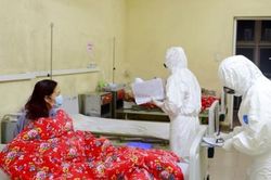 Hai bệnh nhân nhiễm virus SARS-CoV-2 nặng đã có kết quả xét nghiệm âm tính 2 lần