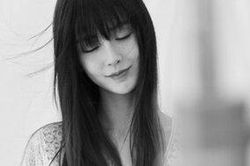 Angelababy thu hút ánh nhìn với bờ vai trần trắng ngần gợi cảm trong loạt ảnh mới