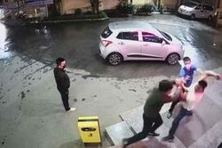 Hành hung nhân viên bệnh viện vì bị nhắc đeo khẩu trang
