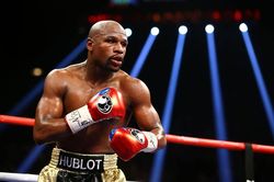 Tốc độ ấn tượng của Mayweather