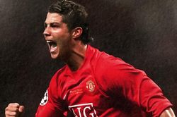 Với Sir Alex, Ronaldo toàn diện hơn Messi