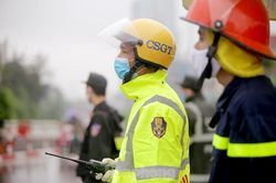 Các chốt giám sát COVID-19 cửa ngõ Thủ đô hoạt động ra sao?